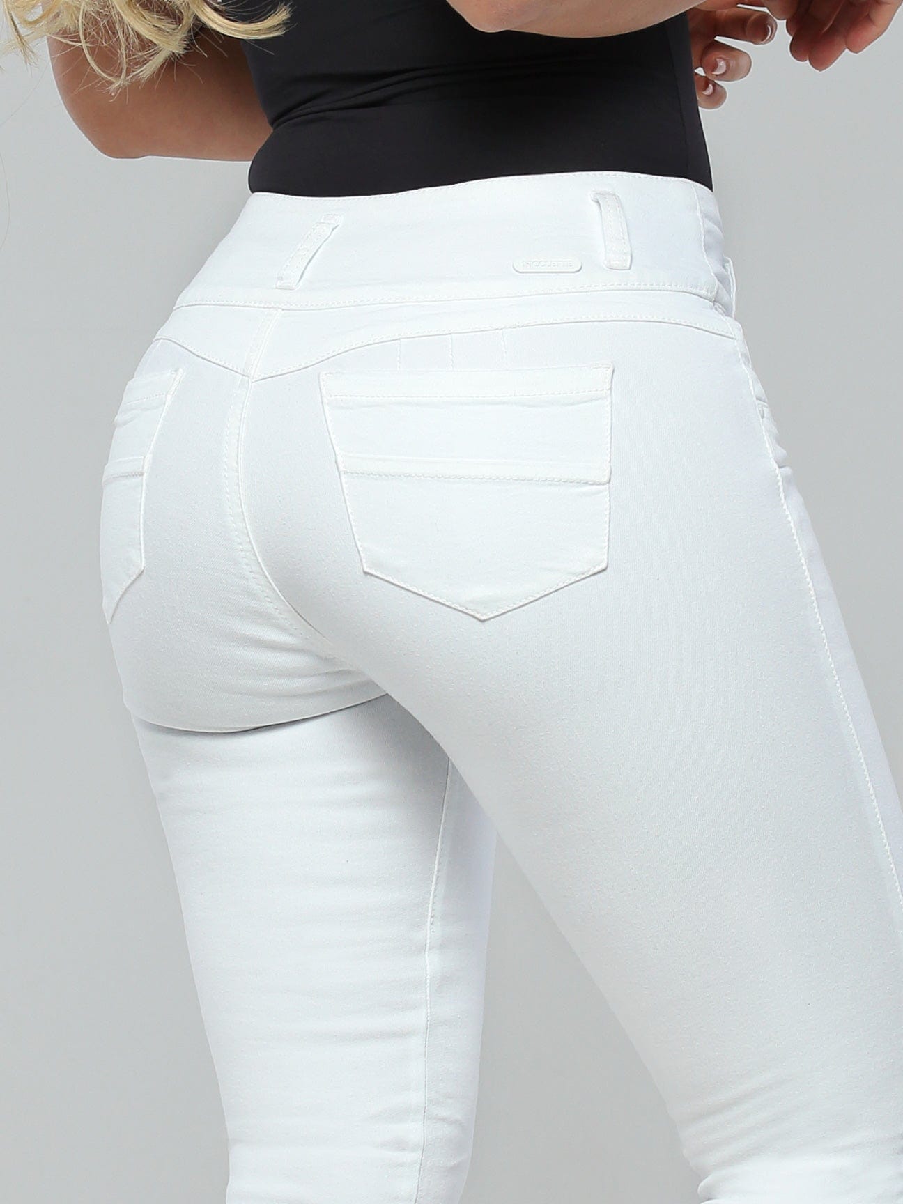 Liliana Butt Lift Capri 15098