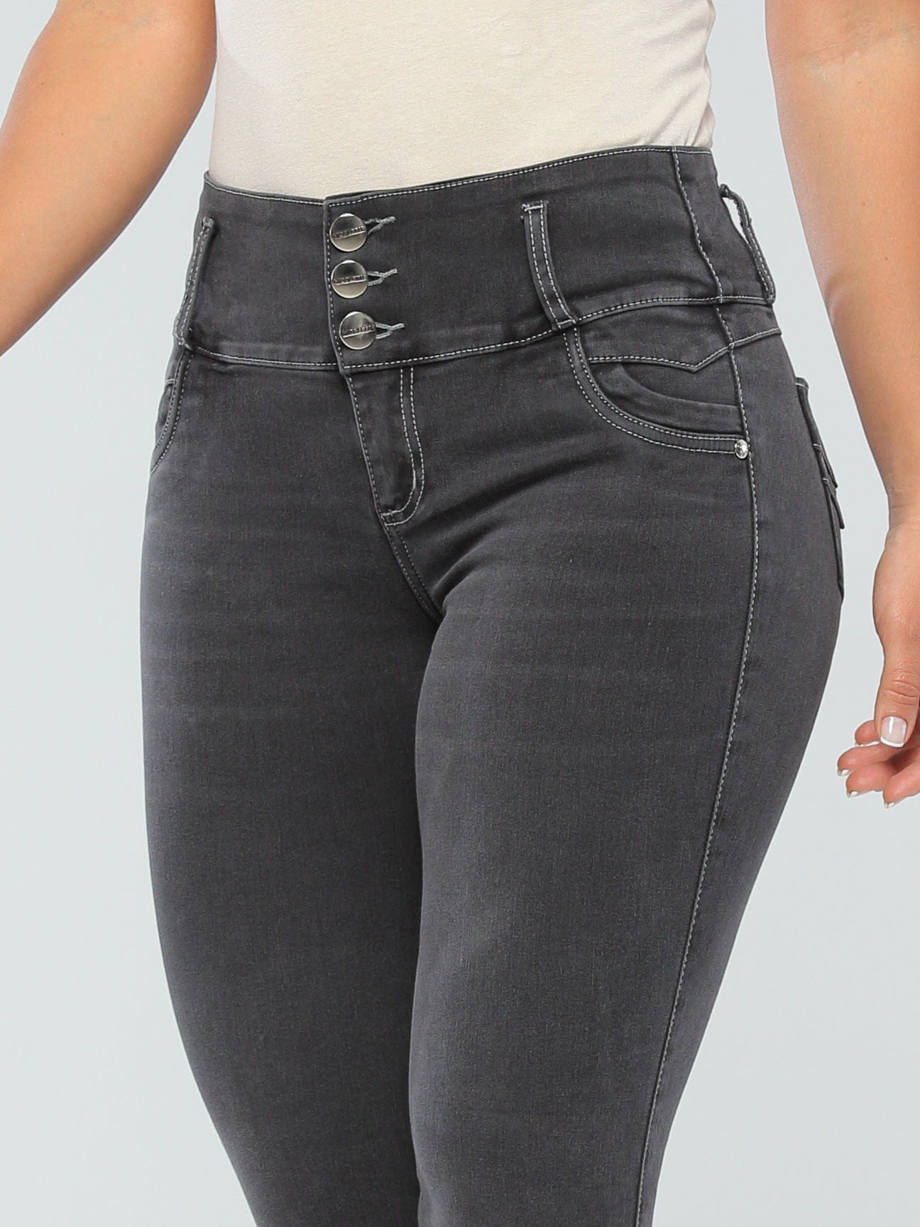 Adriana Butt Lift Jeans 15576