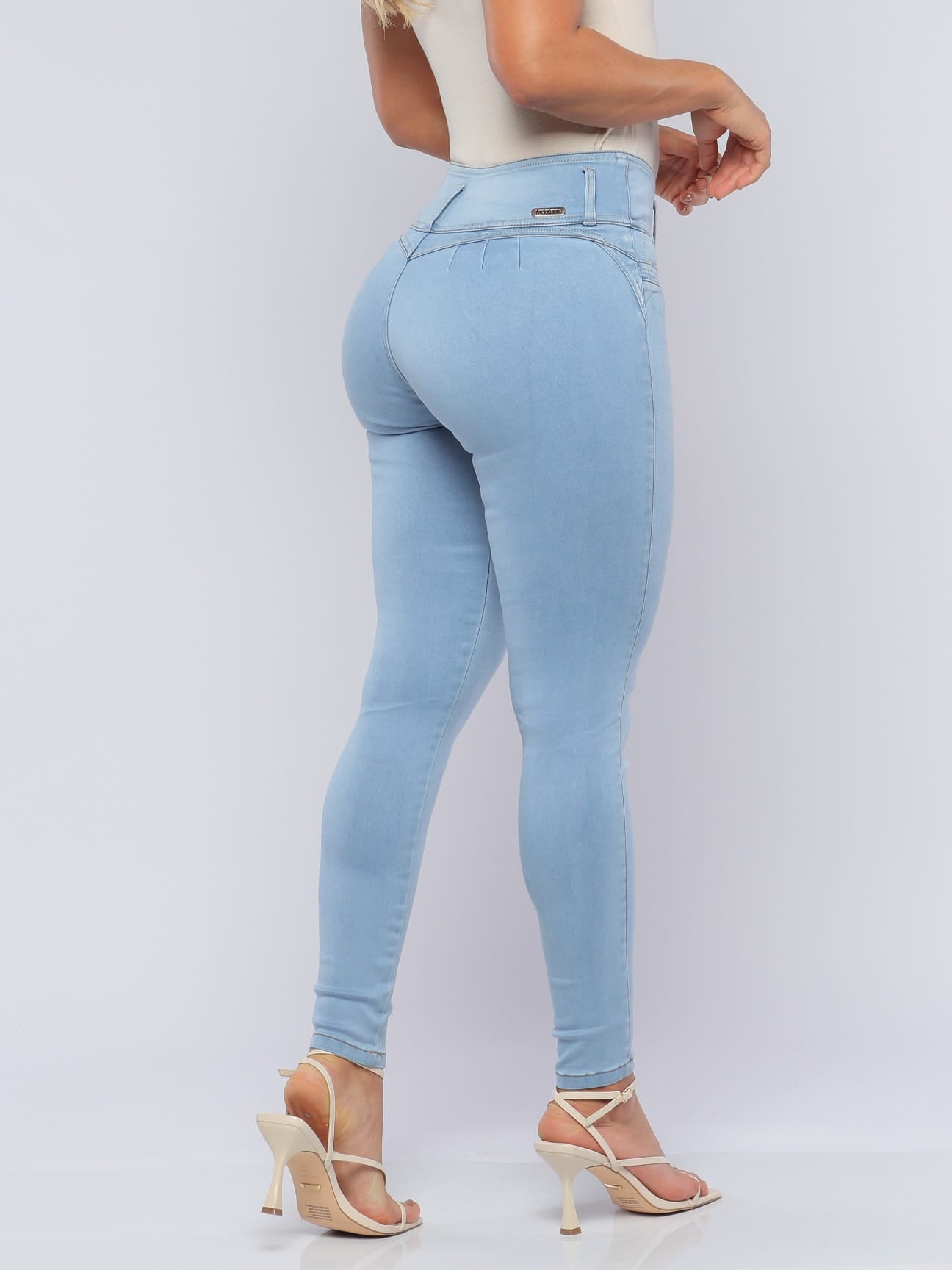 Ariana Butt Lift Jeans 16003
