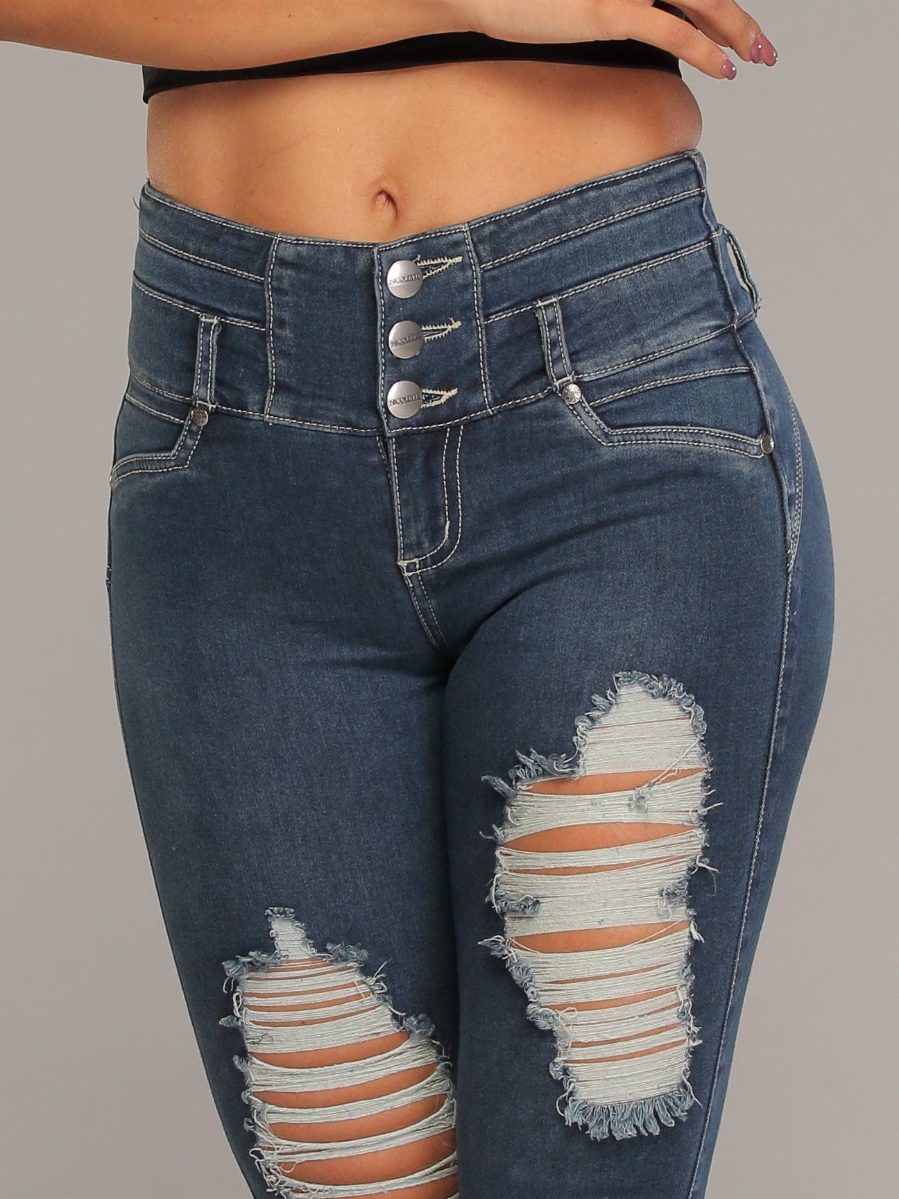 Rihanna Levanta Cola Jean Capri 14165